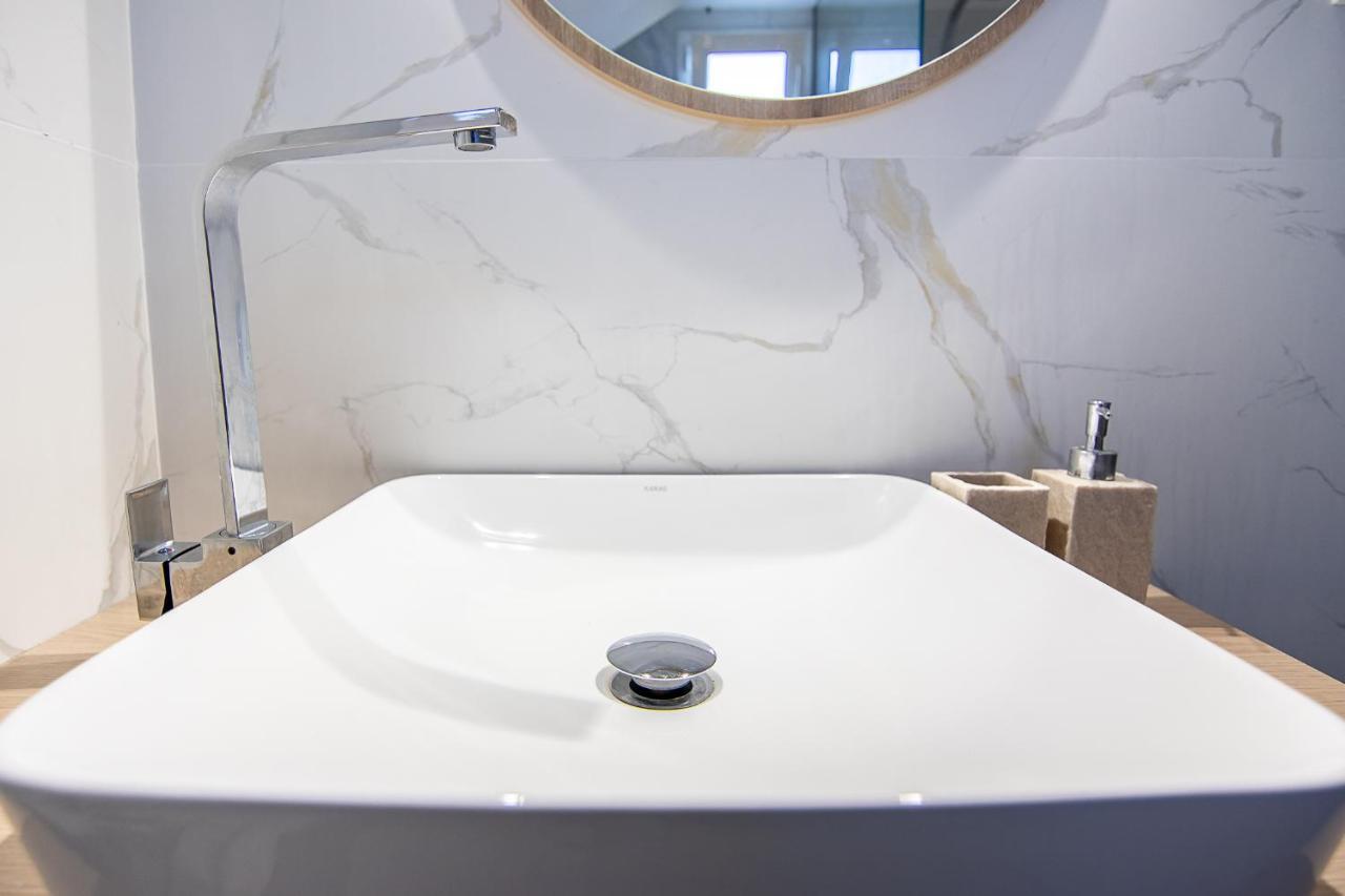 Georgianna'S Suite With Private Pool , 'Greysuite' Kómboi Eksteriør bilde